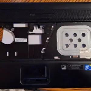 Palmrest Cover for HP Compaq 610 538447-001 ( Used )